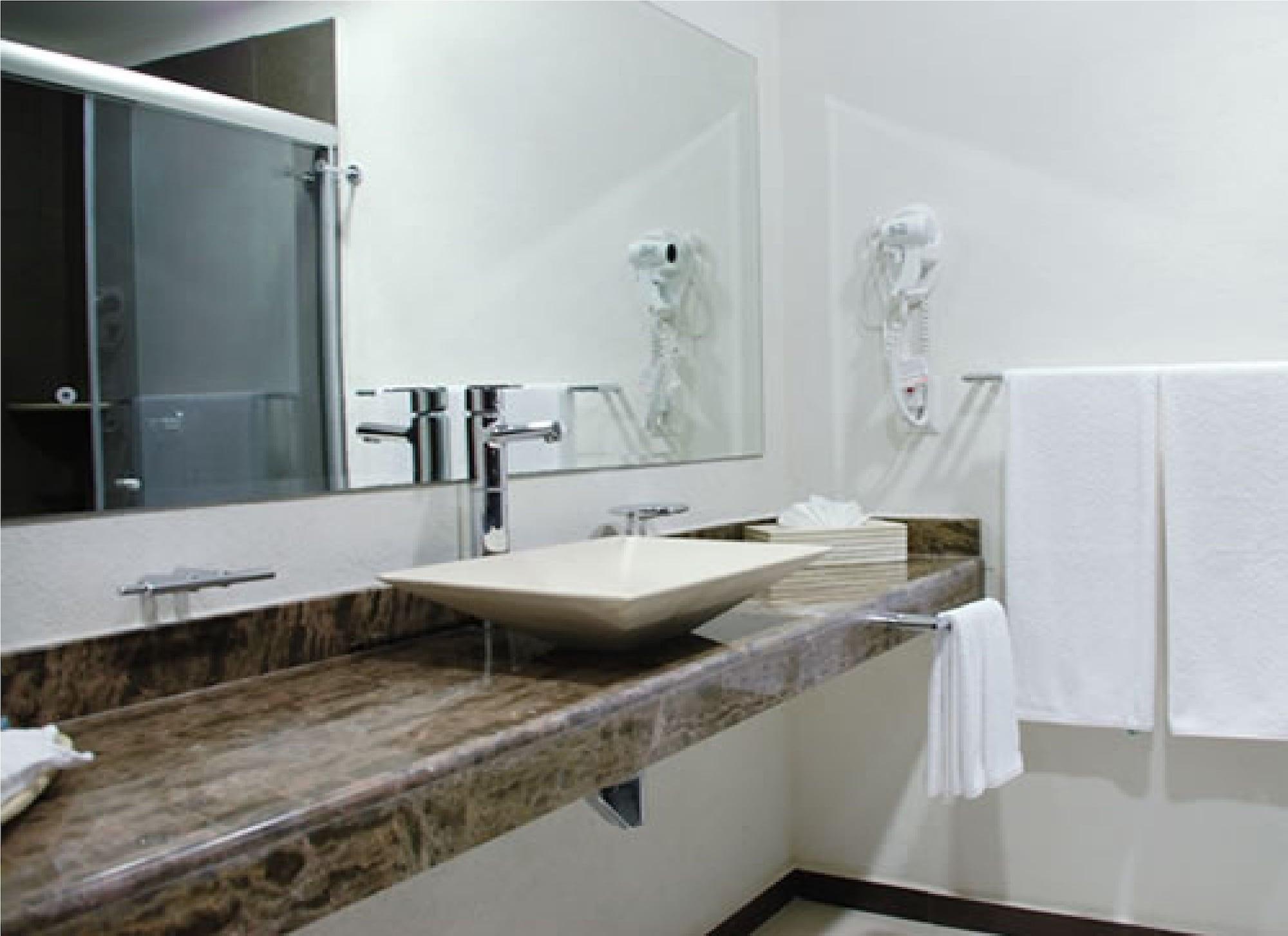 Comfort Inn Cancun Aeropuerto Ngoại thất bức ảnh