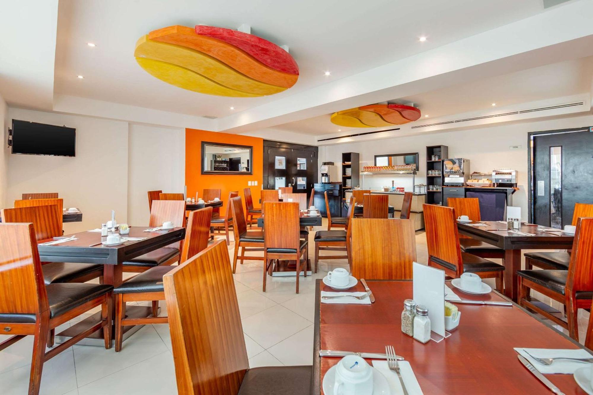 Comfort Inn Cancun Aeropuerto Ngoại thất bức ảnh