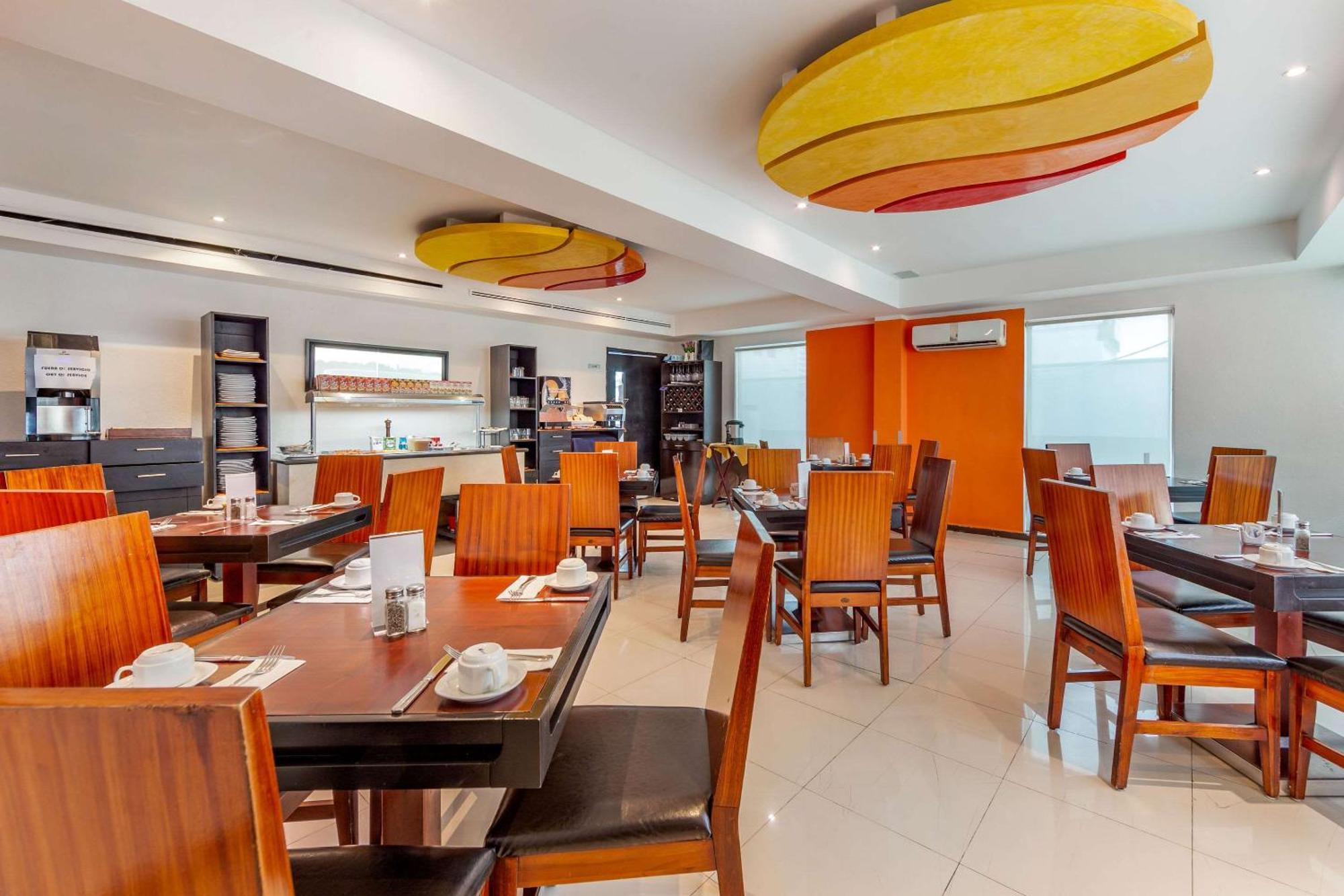 Comfort Inn Cancun Aeropuerto Ngoại thất bức ảnh